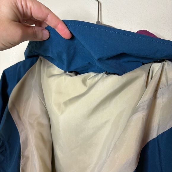 Vintage L.L. Bean Women's Blue and Purple  Rain Jacket Women's Small - Picture 7 of 11